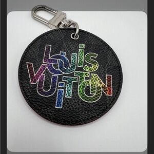 Louis Vuitton Limited Edition Damier Graphite Illustre Keychain